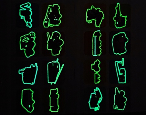 Brzdące kolorują Pojazdy specjalistyczne Malowanka z naklejkami Kolorowanka