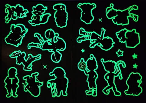 Kolorowanka z tatuażami Mikołaj świąteczna malowanka dla dzieci Skrzat